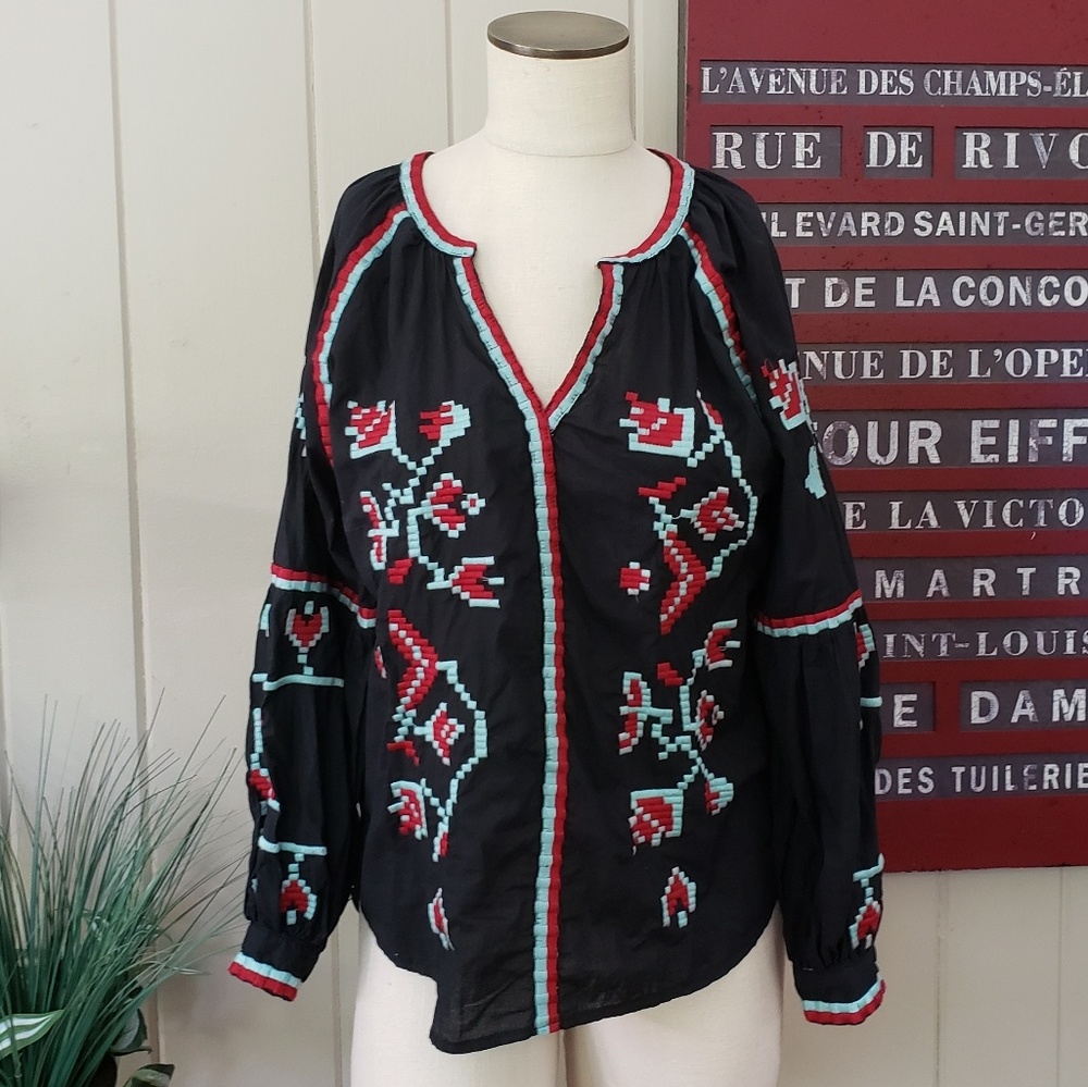 Anthropologie RD + Koko | M black tunic top red aqua embroidery